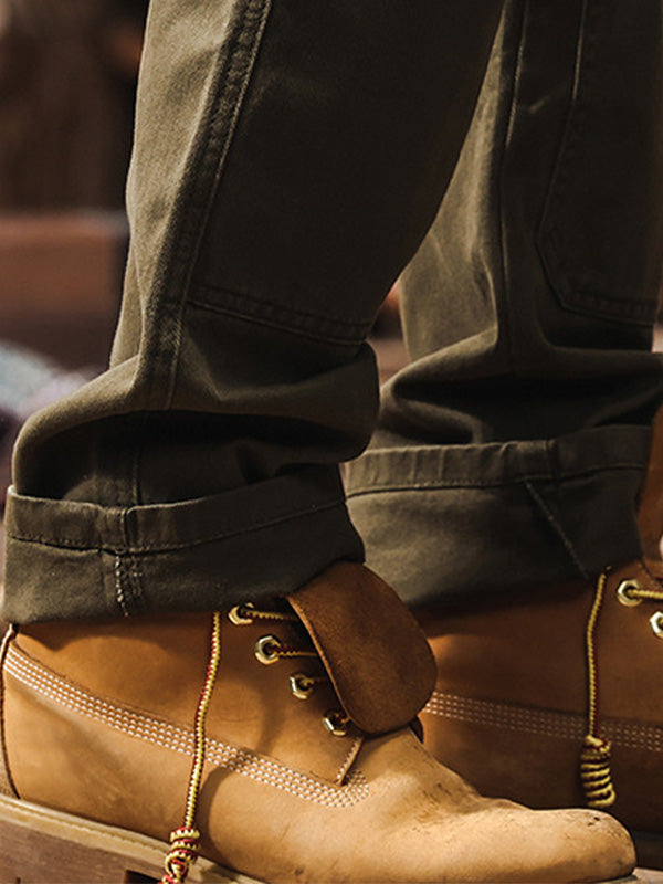 Pantalon utilitaire pour homme, design résistant avec poches renforcées et coupe droite