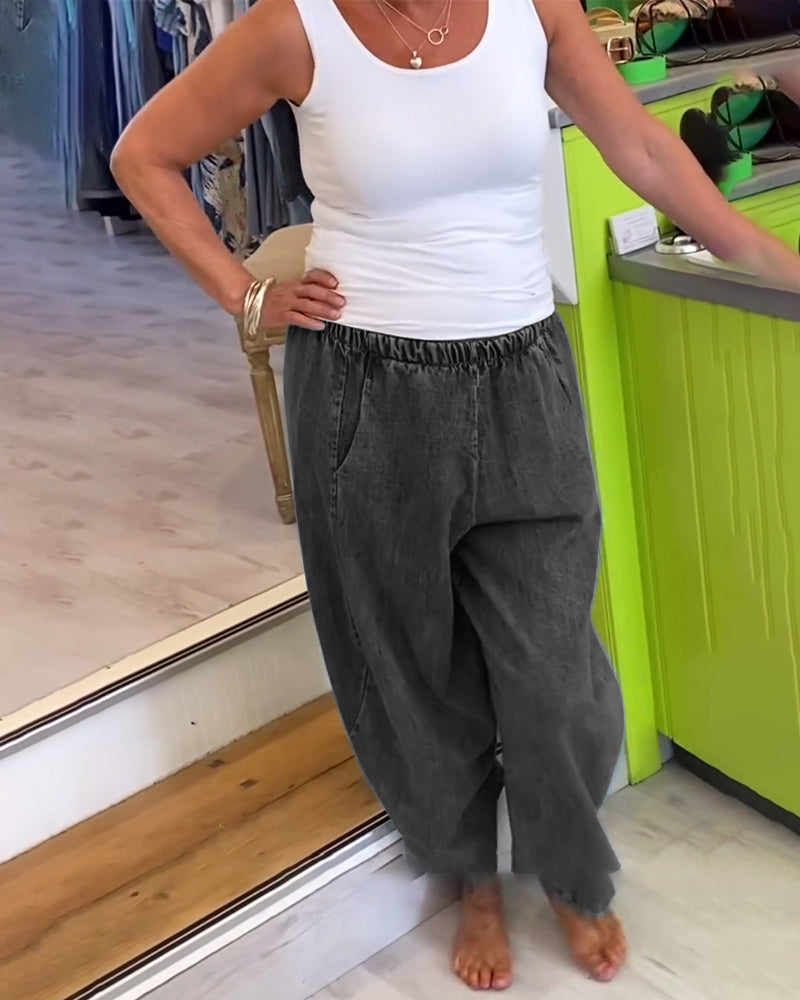 Jean ample pour femme, design pratique avec taille élastique