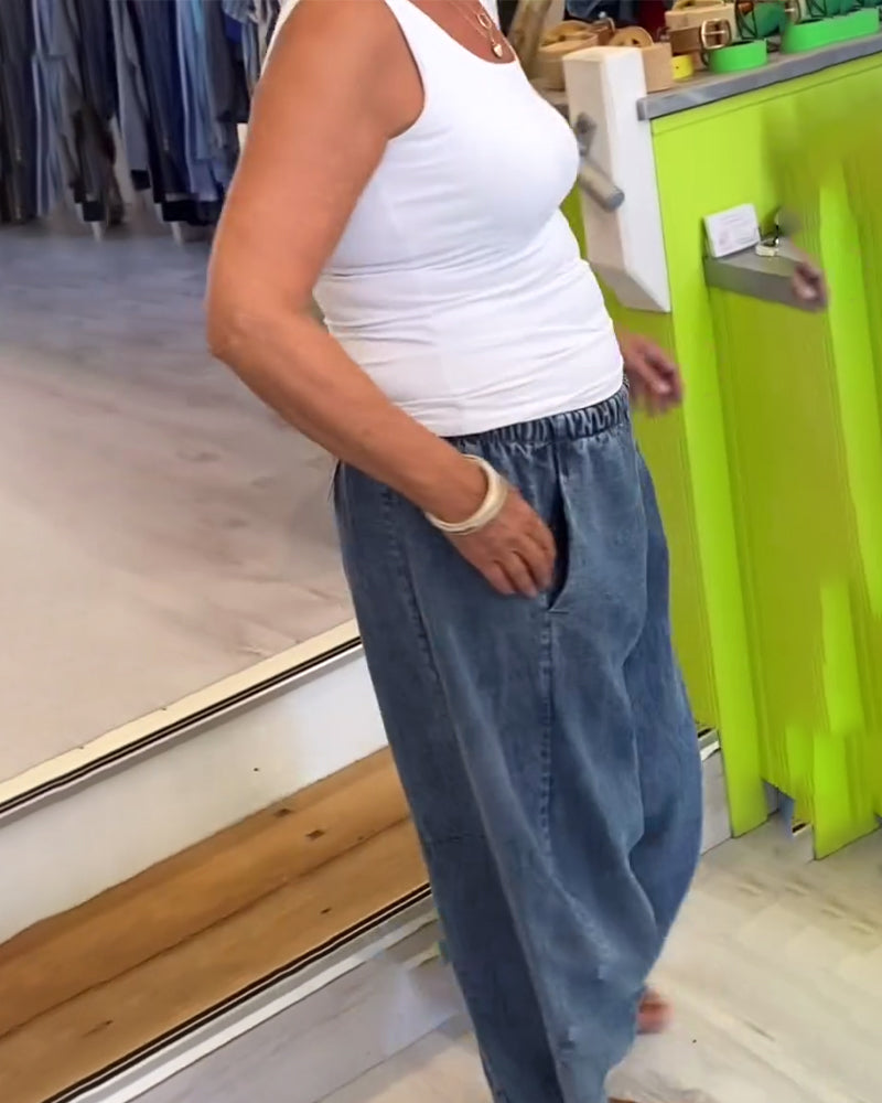 Jean ample pour femme, design pratique avec taille élastique