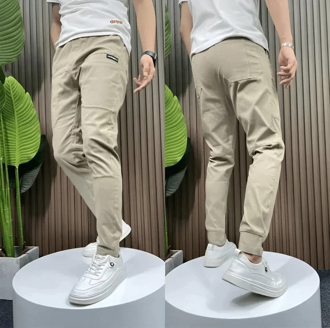 Pantalon cargo stretch, coupe ajustée avec poches fonctionnelles et ajustement ergonomique