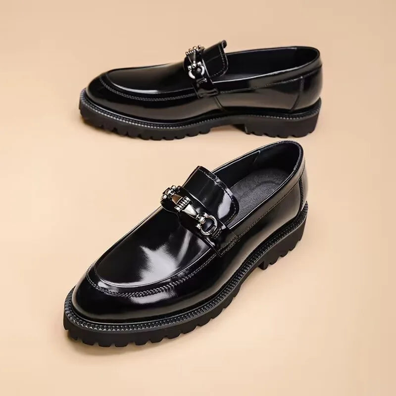 Mocasines de cuero para hombre, cuero brillante de alta calidad con detalles refinados